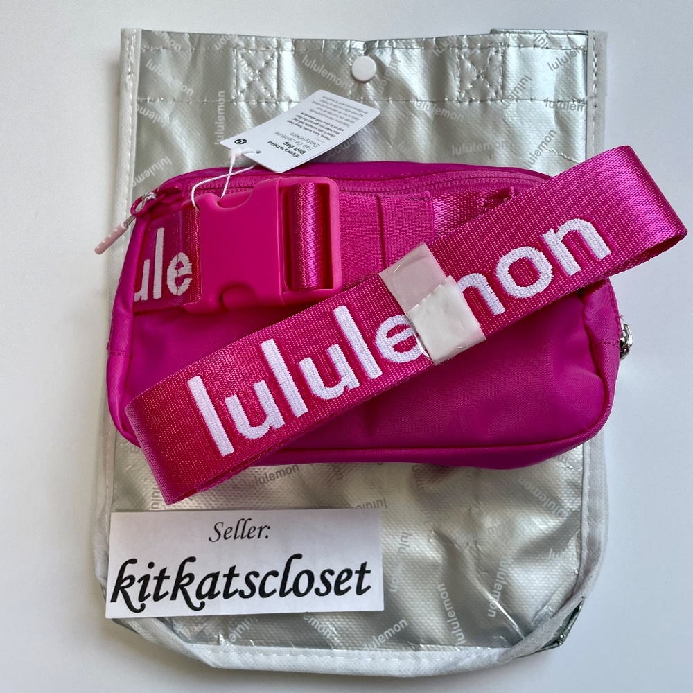 🆕 1L SONIC PINK/WHITE WORDMARK LOGO - NWT lululemon everywhere belt bag EBB
